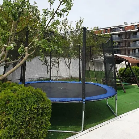Villa Elite , On The Shores Of The Herastrau Lake Bukarest