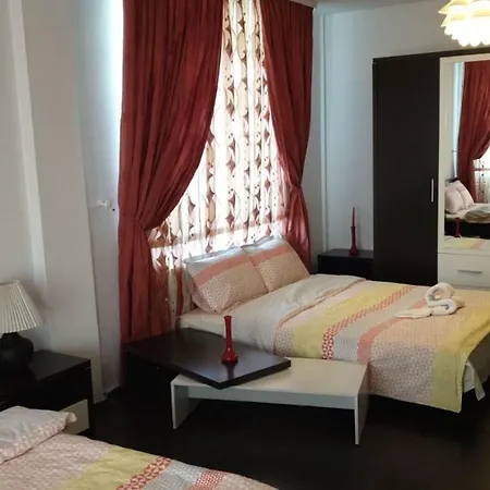 Elite , On The Shores Of The Herastrau Lake Villa *