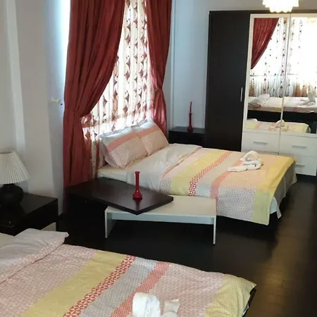 Elite , On The Shores Of The Herastrau Lake Villa